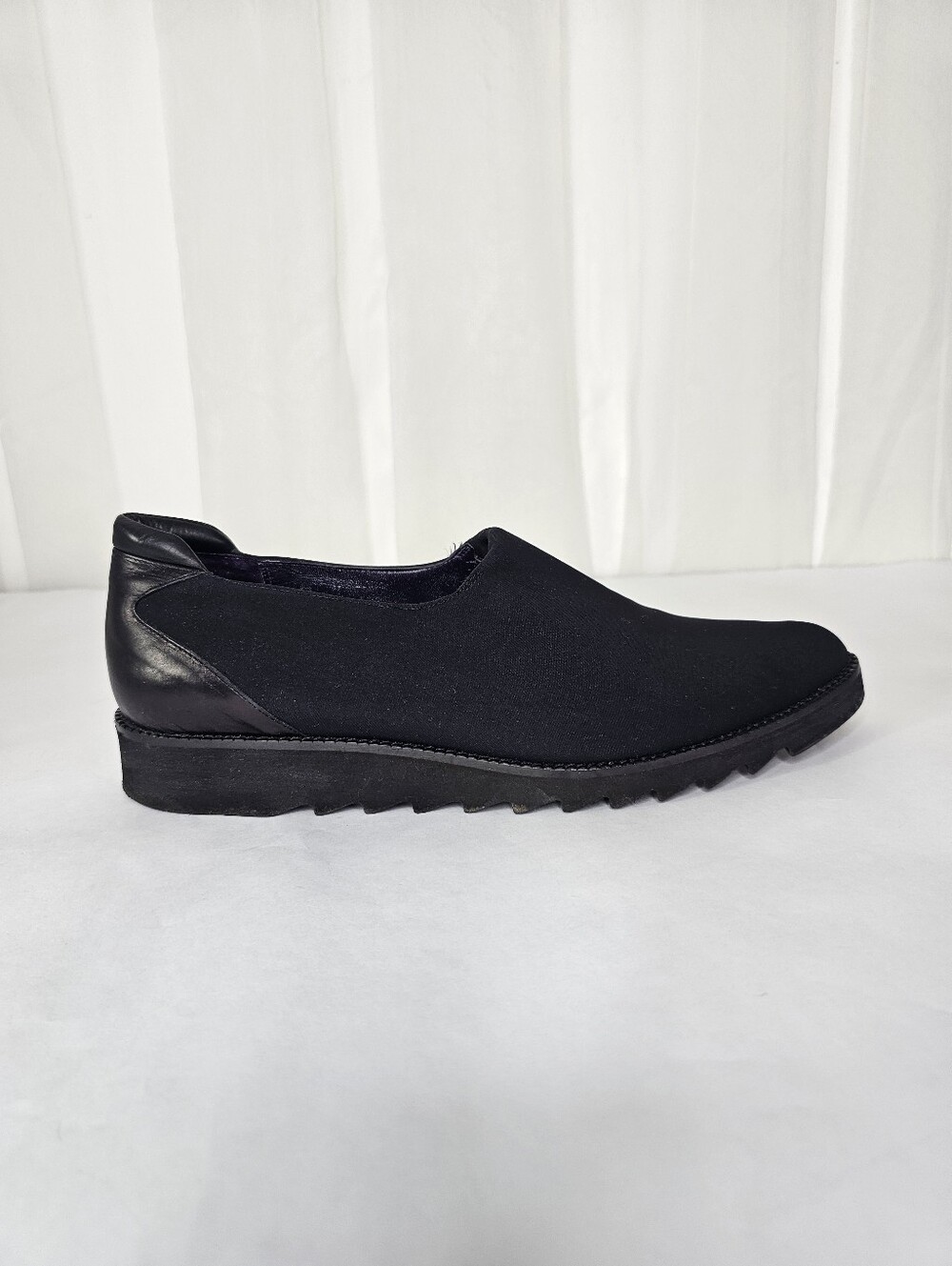 Donald J Pliner Sport Darsi-D14 Black Slip-On Dress Shoe Loafer Leather Women 11